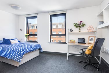 1 bed studio, Fulham Palace Road, Hammersmith, London, W69PA - Image 4